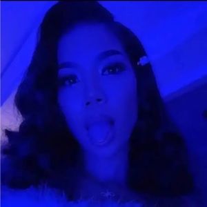 Meet your Posher, Hailey